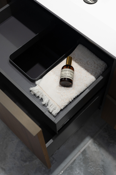 Комплект мебели Novello Quari 210 см Noce Affumicato, 4 тумбы, 2 раковины, зеркало, 2 шкафа, 2 полки