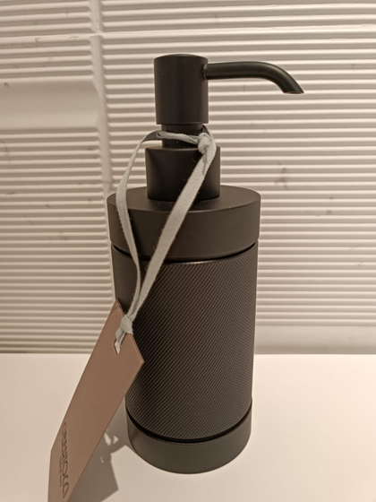 127 7548 0800 BERTOCCI, Officina 01, Дозатор настольный, цвет черный матовый