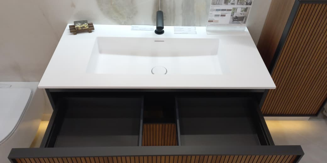 Тумба с раковиной Verona Quadro 80 см, V11 Орех, фрез F12, раковина Well Solid Cast белая матовая, донный клапан