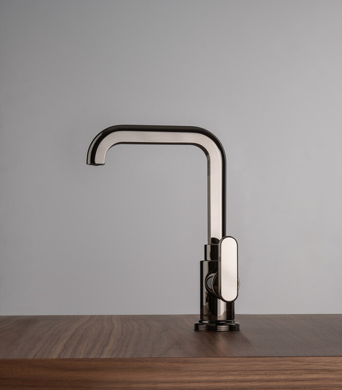 F1321SN Park Lane Смеситель для раковины, поворотный излив, Brushed Nickel