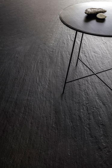 Ardesia Nero A Spacco 5.6 мм  керамогранит Laminam 120х300