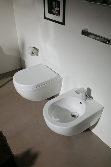 Биде Flaminia App Mini подвесной 48.5х36х27 AP219 Antracite + донный клапан PLSG хром