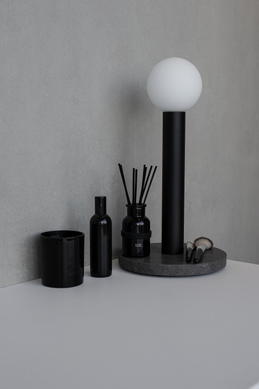 Светильник настольный AntonioLupi Apollo, h=400 мм Basaltina stone/Matt black (APOLLOD1 6)