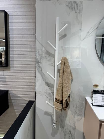 Полотенцесушитель Broner Bamboo, установка на стену, 140 см, с кнопкой, белый матовый, BM.030.140.0000.Ral9016М