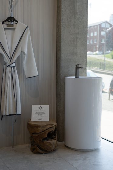 Раковина Armonia Top 01, напольная d=450 мм, h=850 мм, S-Sense, белый-глянец, 130114G, донный клапан