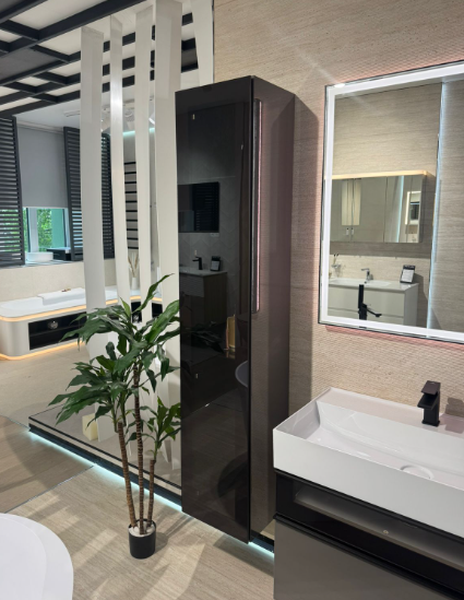 Пенал Burgbad Yumo 1760*350*320 левый HSKC 035 L, антрацит