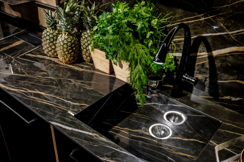 Noir Desir Lucidato 5.6 mm керамогранит Laminam 100х300