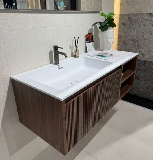 Комплект мебели Salini Domino, 120 см, шпон Орех Американский Onda Plus, подсветка, коврик